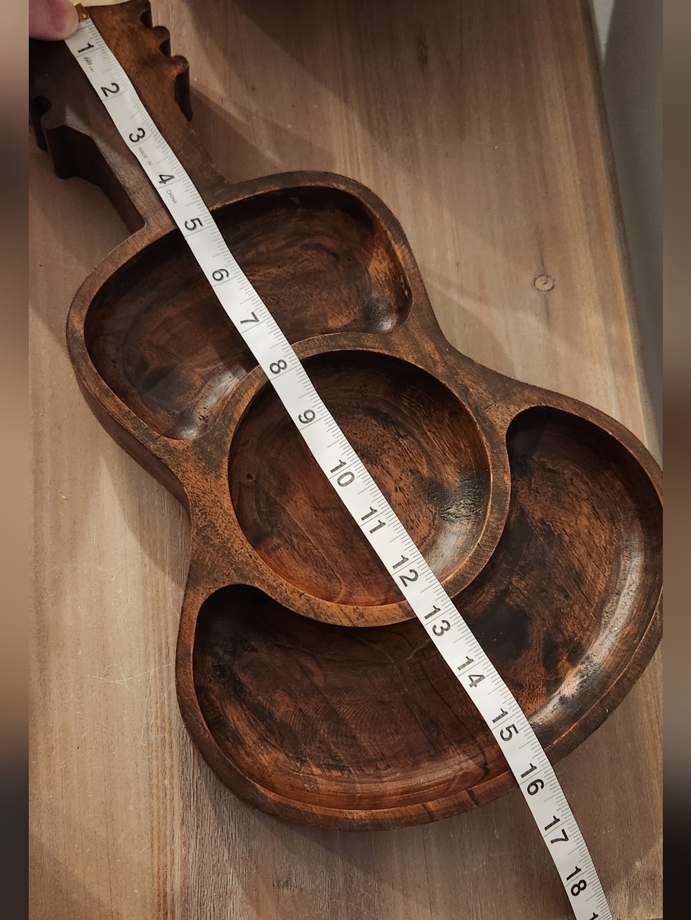🎸 Dolly Parton Guitar-Shaped Acacia Wood Serving Tray 🦋 Custom Hanging Decor - Picture 9 of 14